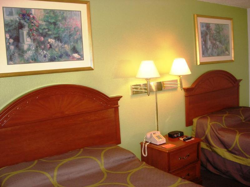 Super 8 By Wyndham Merrillville Eksteriør bilde